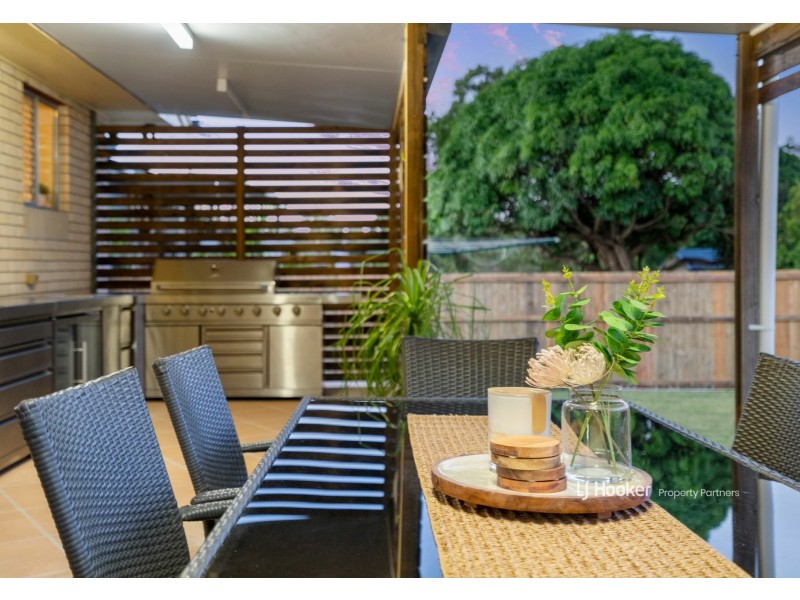 11 Whitfield Avenue, Springwood QLD 4127