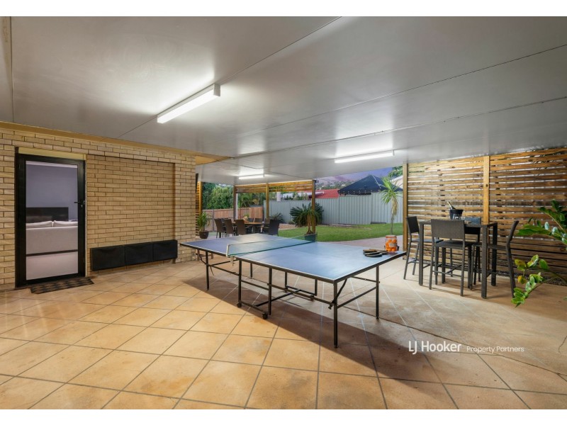 11 Whitfield Avenue, Springwood QLD 4127