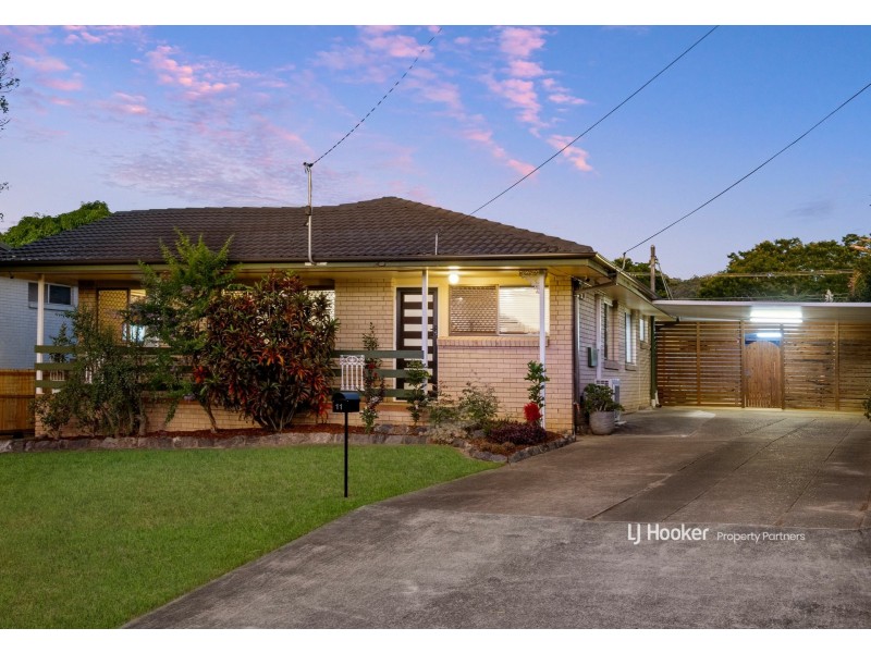 11 Whitfield Avenue, Springwood QLD 4127