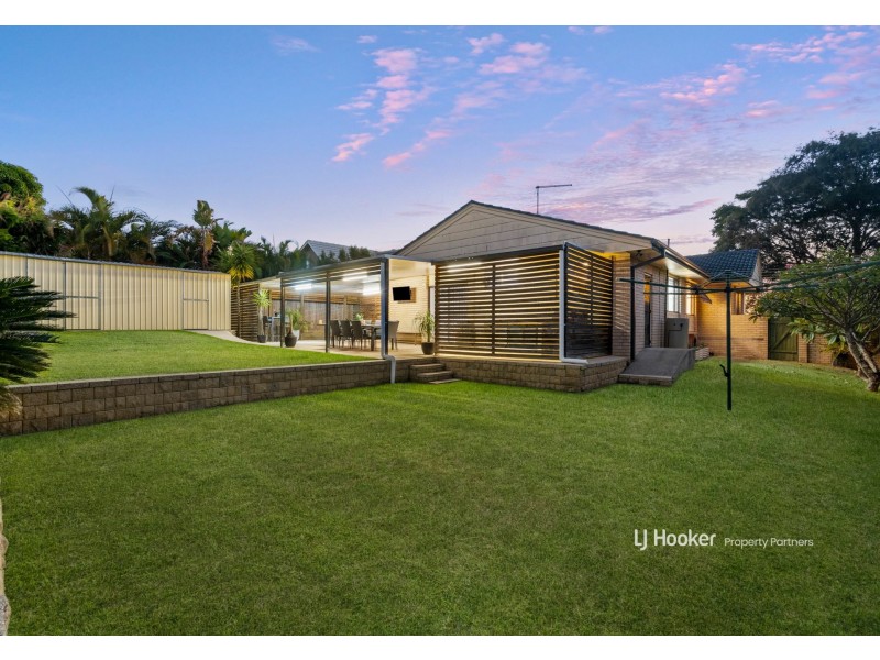 11 Whitfield Avenue, Springwood QLD 4127