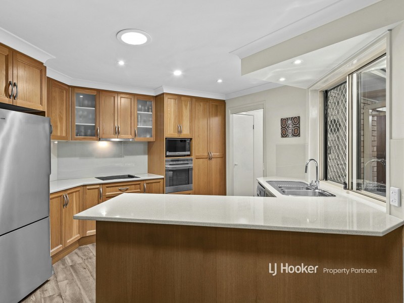 16 Andree Place, Wishart QLD 4122