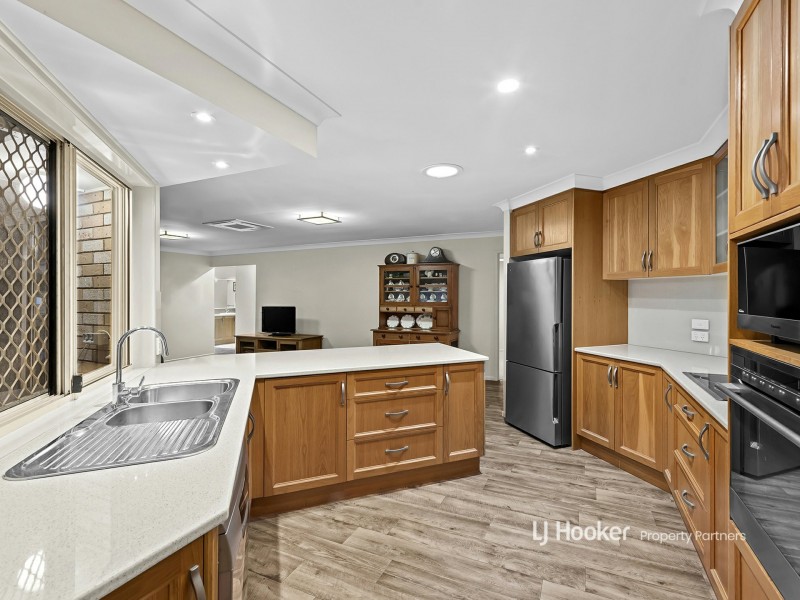 16 Andree Place, Wishart QLD 4122