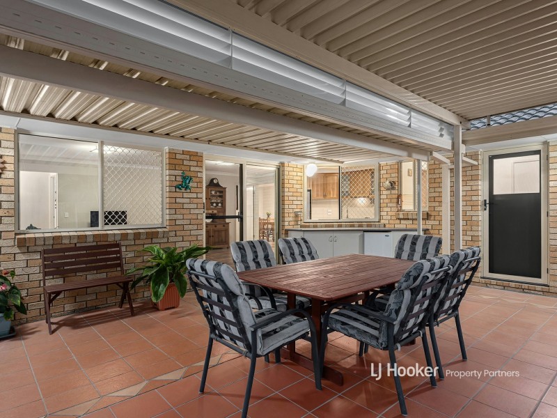 16 Andree Place, Wishart QLD 4122