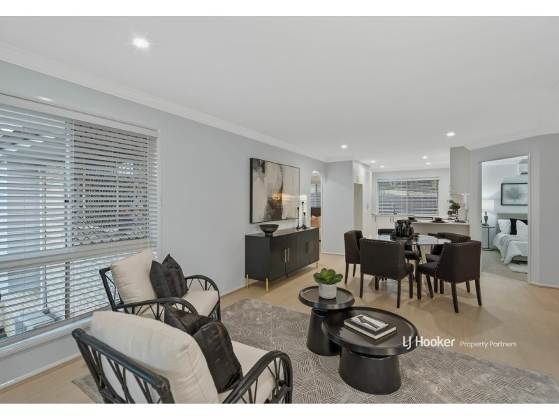 10 Bush Pea Place, Kuraby QLD 4112