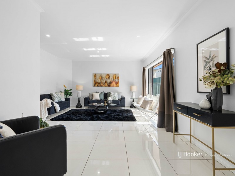 30 McGarry Street, Eight Mile Plains QLD 4113