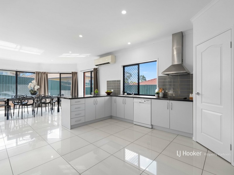 30 McGarry Street, Eight Mile Plains QLD 4113