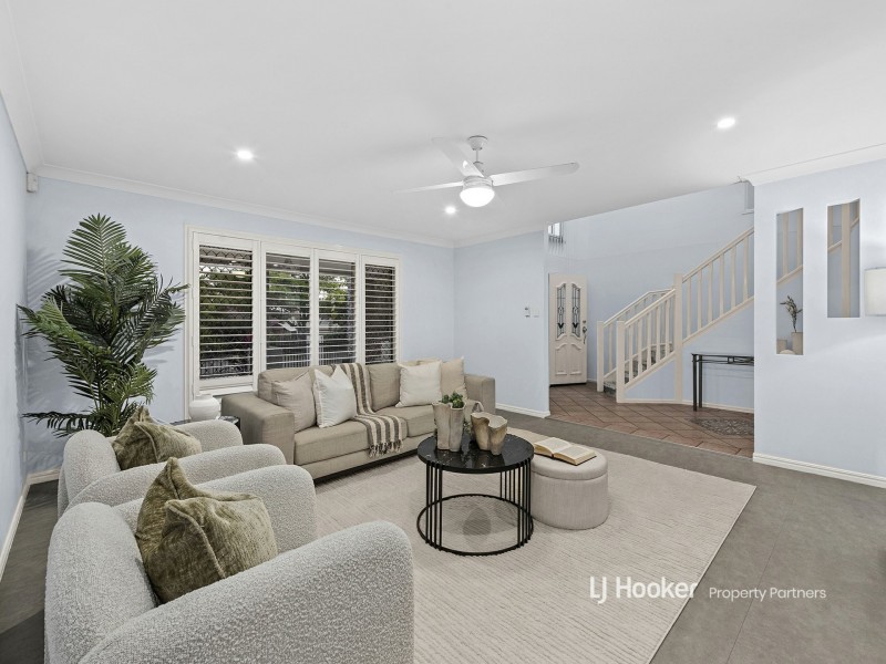 6 Carnation Crescent, Calamvale QLD 4116