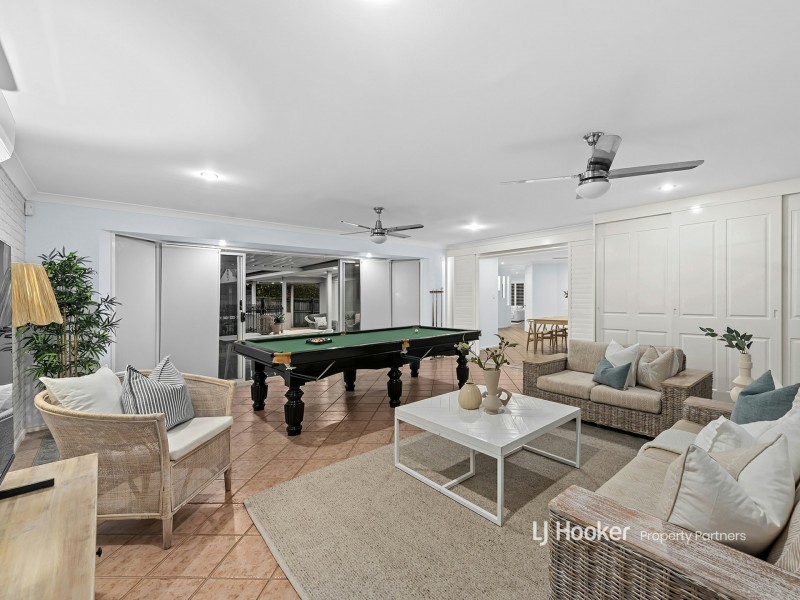 6 Carnation Crescent, Calamvale QLD 4116