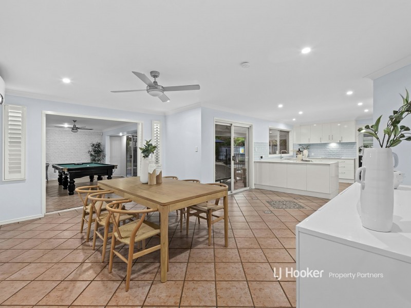 6 Carnation Crescent, Calamvale QLD 4116