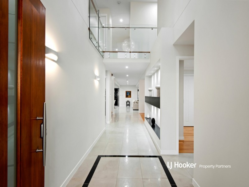 30 Elderbury Place, Stretton QLD 4116