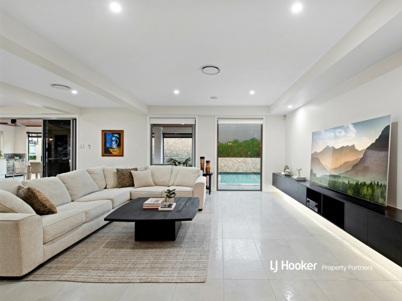 30 Elderbury Place, Stretton QLD 4116