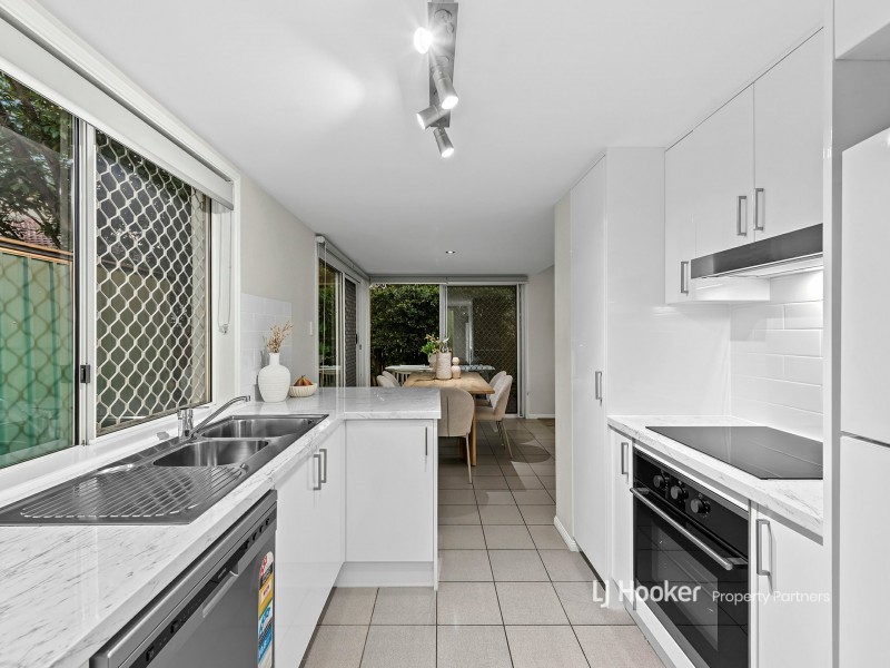 7/6 Aminya Street, Mansfield QLD 4122
