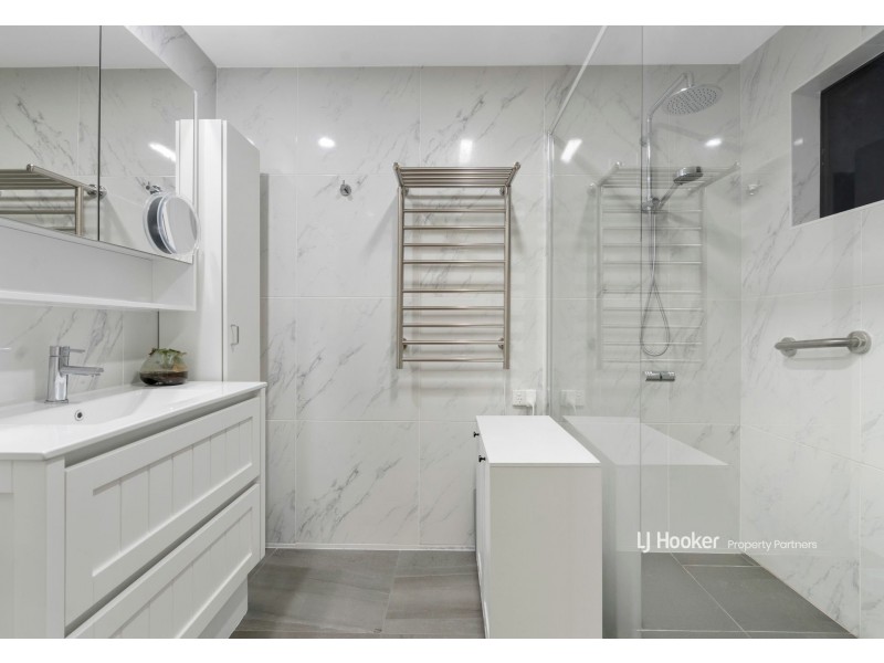 143 Springwood Road, Springwood QLD 4127