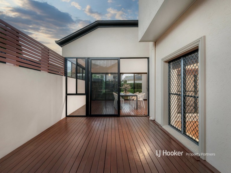 6 Skyline Court, Eight Mile Plains QLD 4113