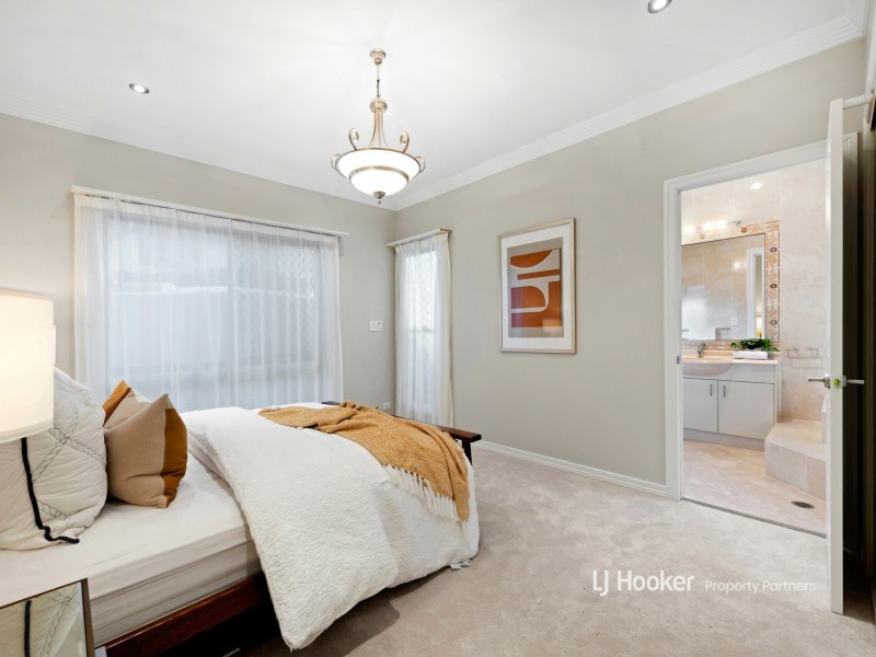 6 Skyline Court, Eight Mile Plains QLD 4113