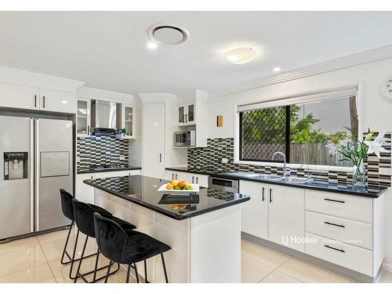 30 Harvey Place, Calamvale QLD 4116