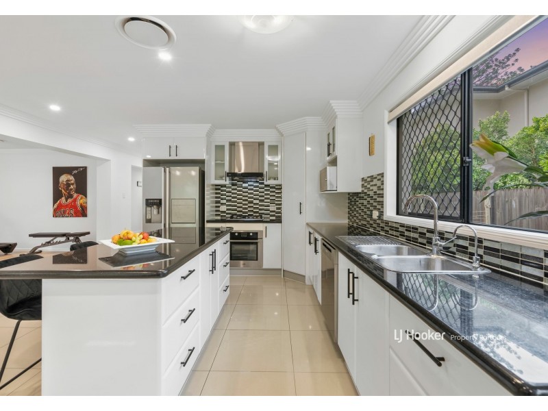 30 Harvey Place, Calamvale QLD 4116