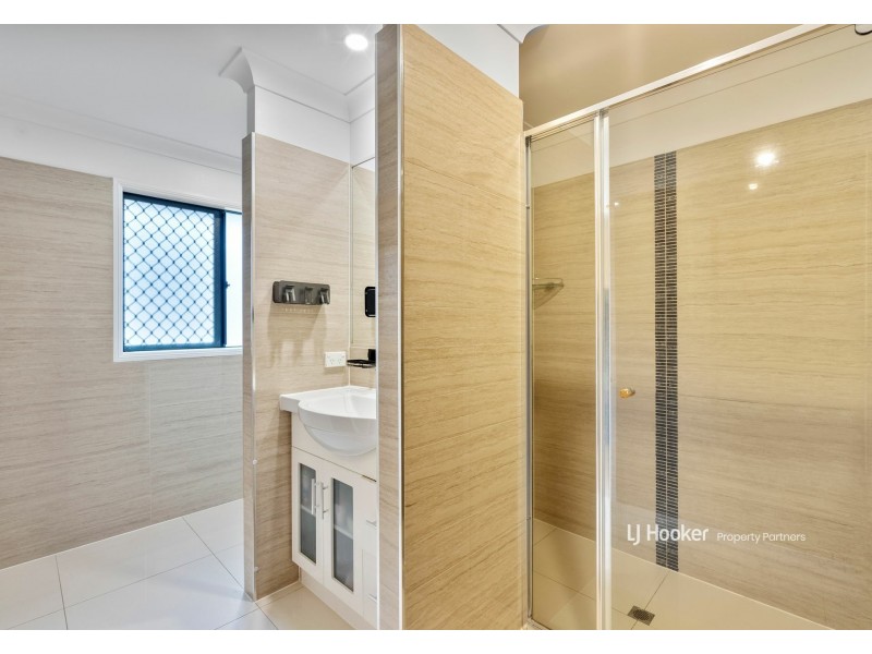 30 Harvey Place, Calamvale QLD 4116