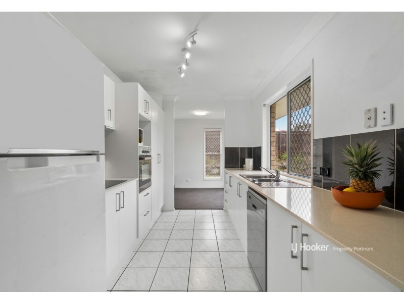 21 Lewis Place, Calamvale QLD 4116