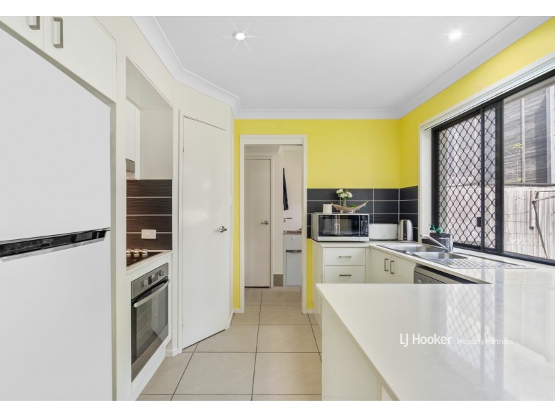 8/88 Candytuft Place, Calamvale QLD 4116