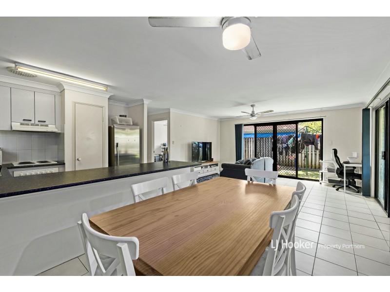 72 Benbek Circuit, Sunnybank Hills QLD 4109