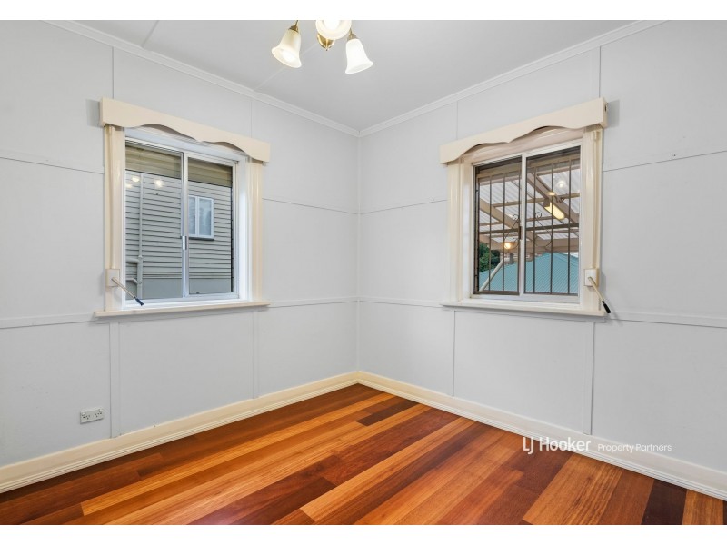 31 Clara Street, Annerley QLD 4103