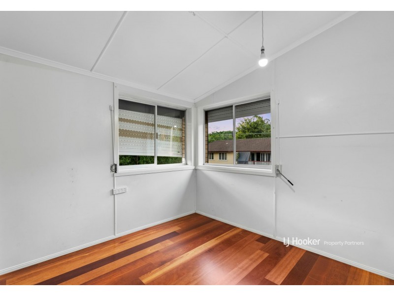 31 Clara Street, Annerley QLD 4103