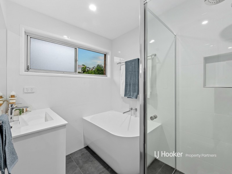 2 Moorabbin Drive, Carina QLD 4152