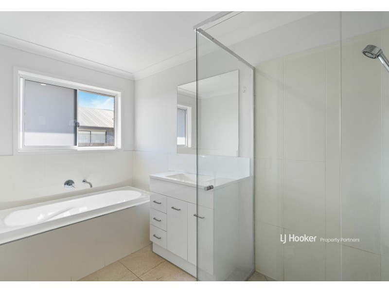 6 Semph Crescent, Laidley North QLD 4341