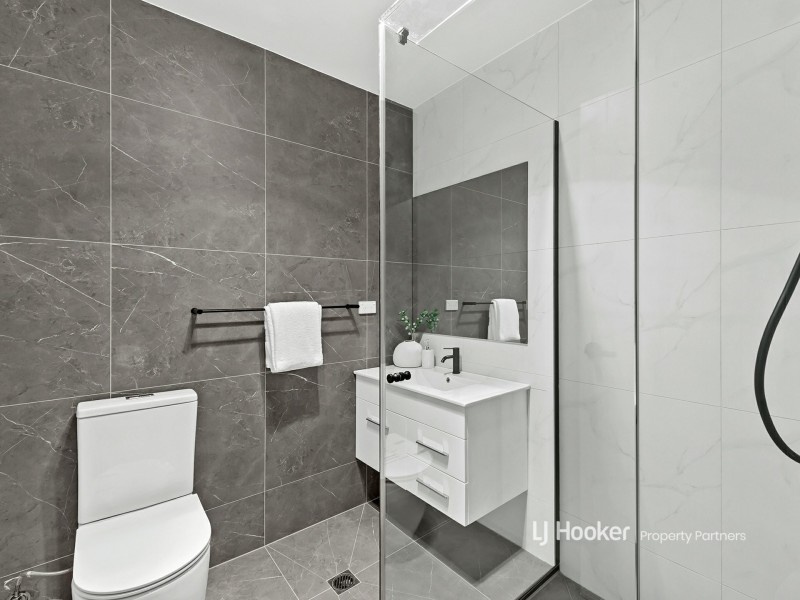 11 Airfield Street, Park Ridge QLD 4125