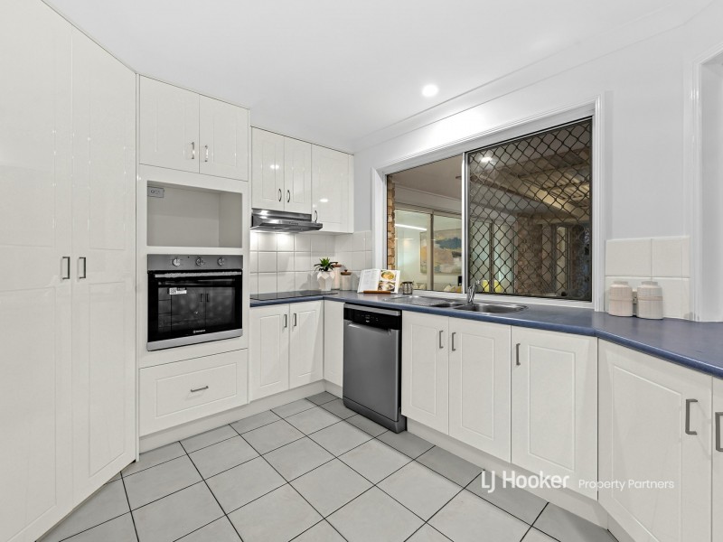 28 Bellflower Place, Calamvale QLD 4116