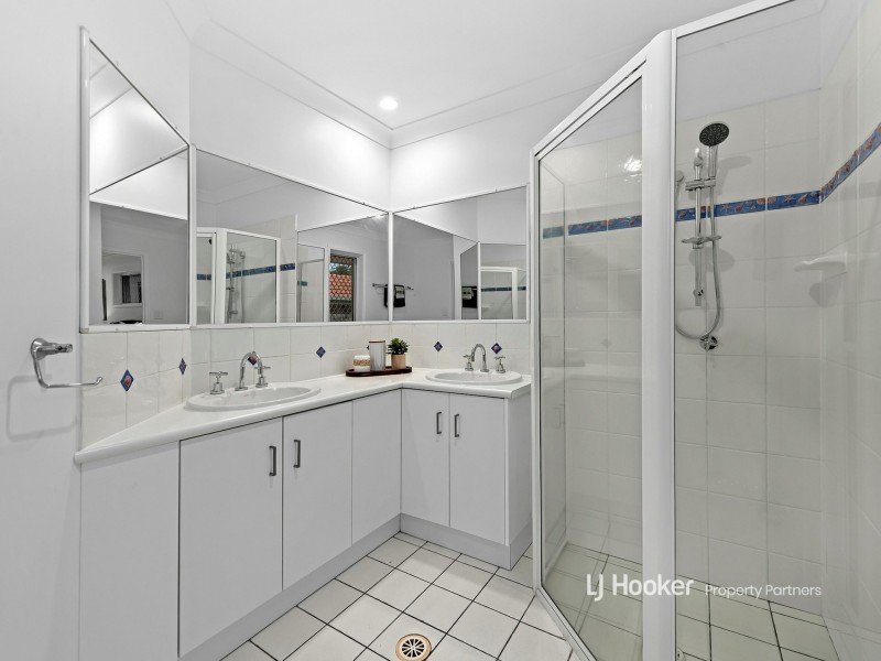 28 Bellflower Place, Calamvale QLD 4116