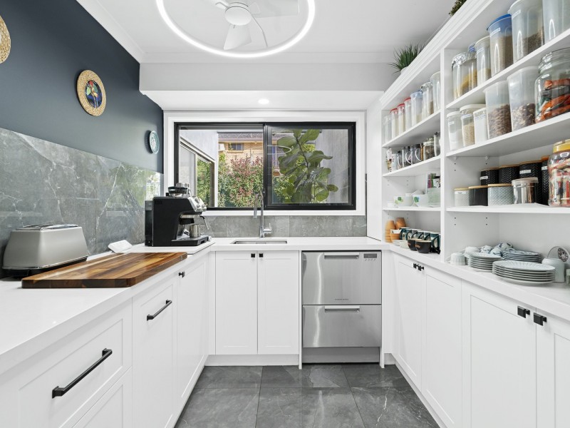 11 Kernow Street, Robertson QLD 4109