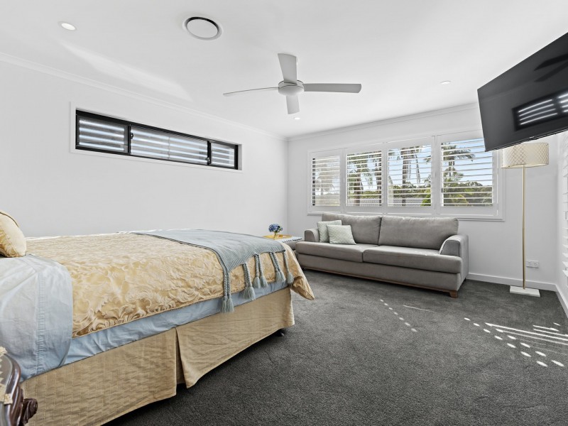 11 Kernow Street, Robertson QLD 4109