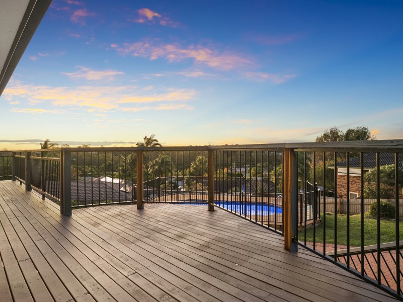 31 Wantana Crescent, Edens Landing QLD 4207
