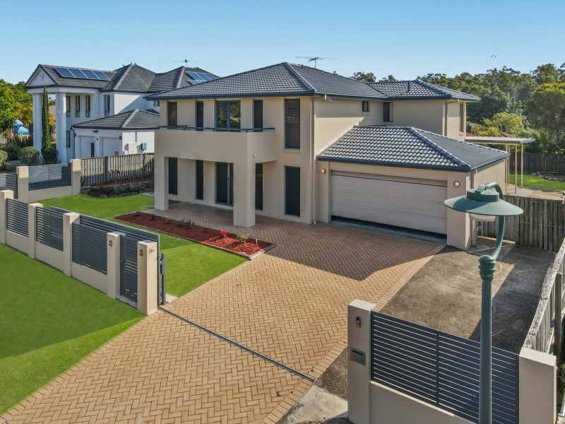 8 Lancaster Circuit, Stretton QLD 4116