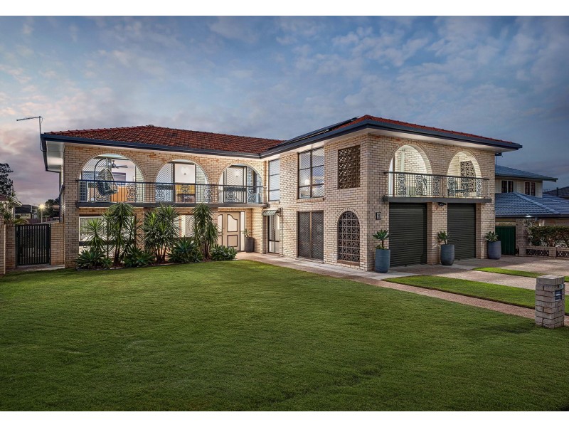 8 Fenimore Street, Wishart QLD 4122