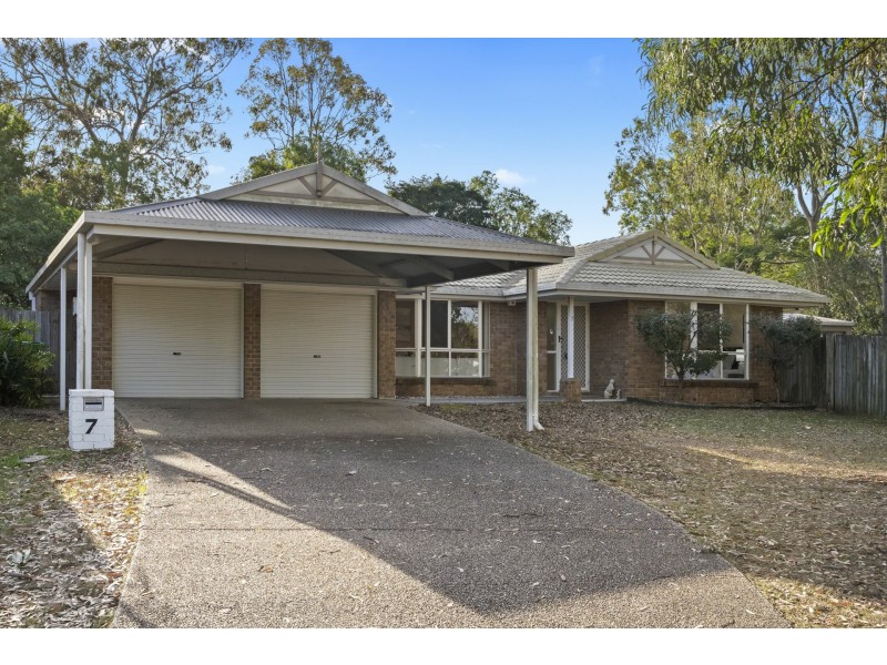 7 Queens Court, Forest Lake QLD 4078