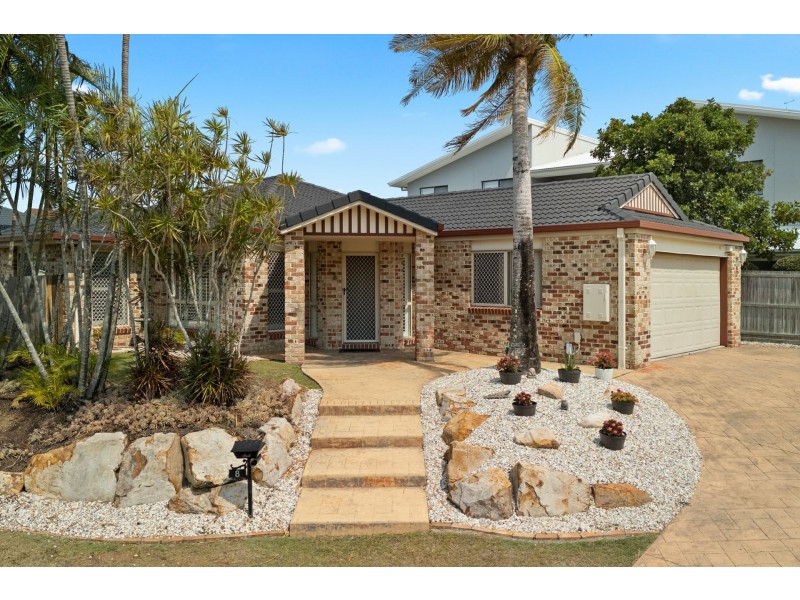 8 Sorbus Court, Calamvale QLD 4116