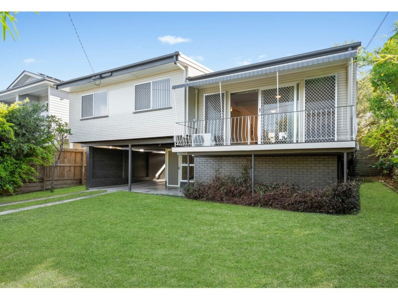 1568 Creek Road, Carina QLD 4152