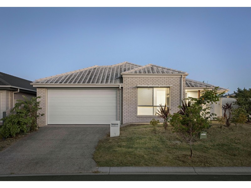 1 Elkhorn Lane, Park Ridge QLD 4125