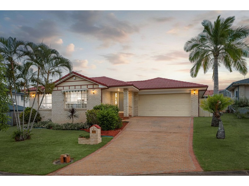 61 Hummingbird Crescent, Wishart QLD 4122