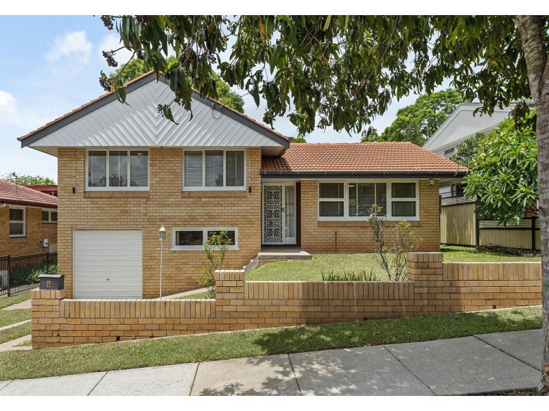 4 Balloch Street, Wishart QLD 4122