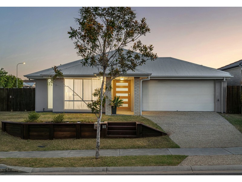 35 Mount Pleasant Street, Park Ridge QLD 4125