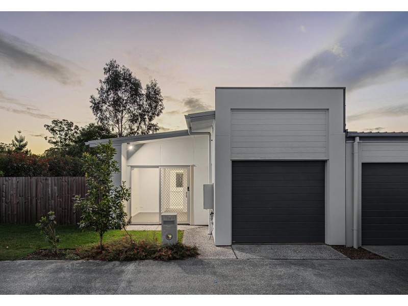 18 Baileys Lane, Park Ridge QLD 4125