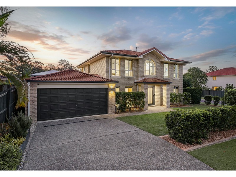 9 Cambridge Place, Wishart QLD 4122