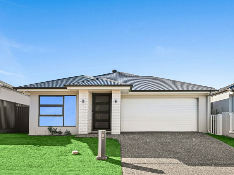 35 Escalade Circuit, Pallara QLD 4110
