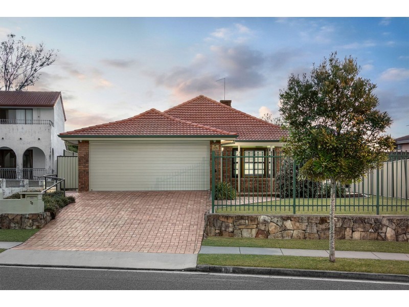 78 Bridgnorth Street, Carindale QLD 4152