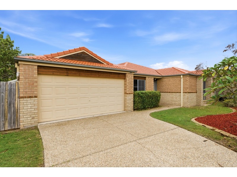 8 Janarde Place, Parkinson QLD 4115