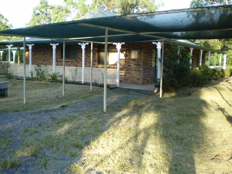 40 Tarlinga Drive, Park Ridge QLD 4125